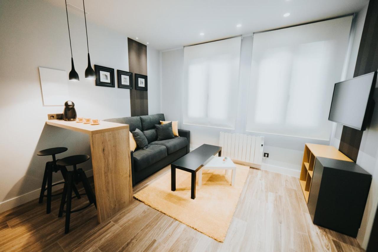 Apartamentos Mk77 Leon - Palomera Bagian luar foto