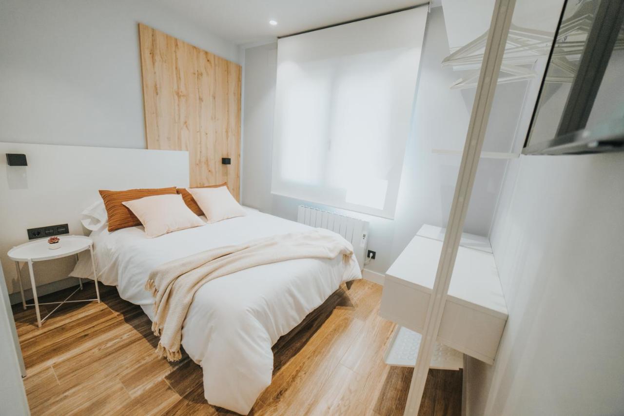 Apartamentos Mk77 Leon - Palomera Bagian luar foto
